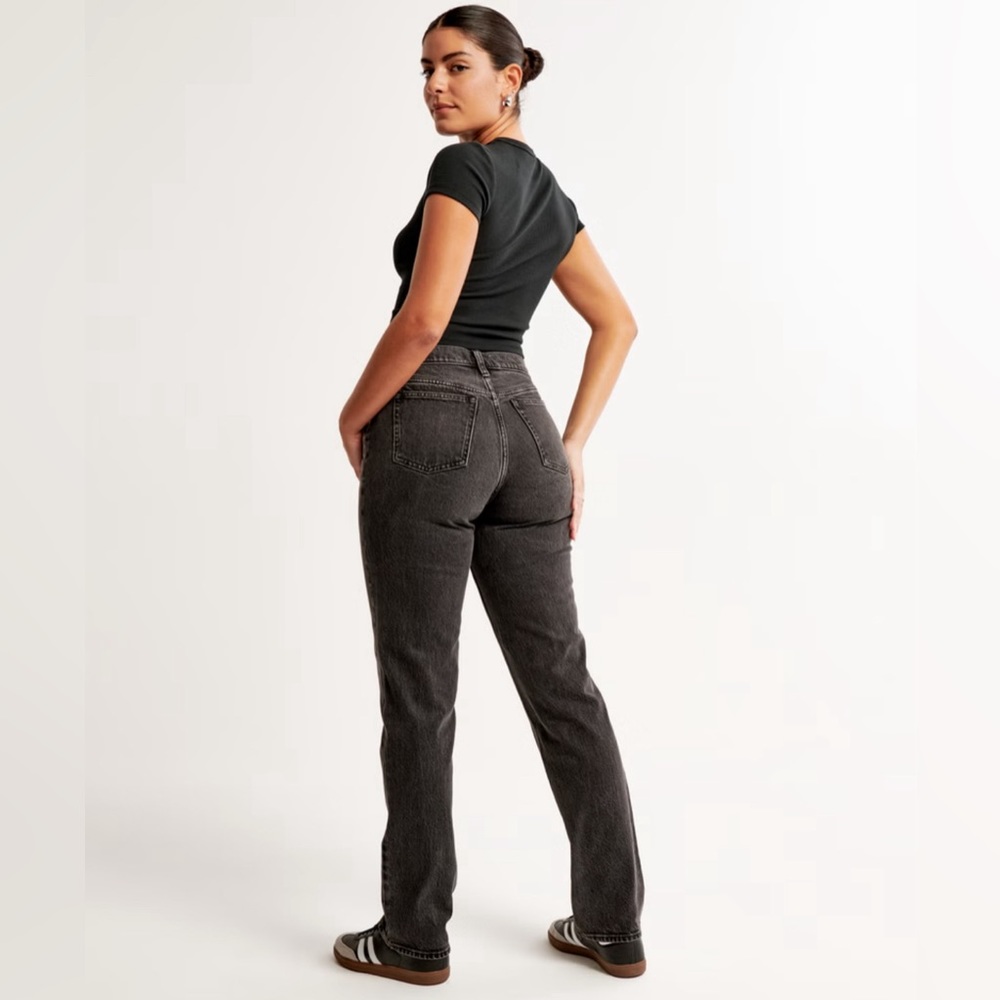 Abercrombie and Fitch Jeans- Mid Rise Straight. Size 30/10 LONG